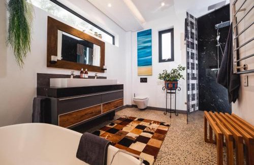 Westcliff Casa | Boutique Ocean Views - incorporating Wendy's