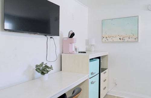 Downtown Myrtle Beach Apartamento | Boutique on the beach, Studio #120 + Pool