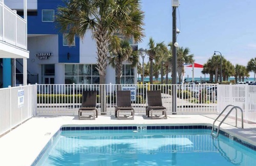 Downtown Myrtle Beach Apartamento | Boutique on the beach, Studio #122 + Pool