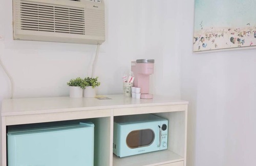 Downtown Myrtle Beach Apartamento | Boutique on the beach, Studio #127 + Pool