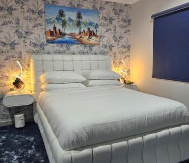 Madinat Zayed Apartamento | Boutique residential units