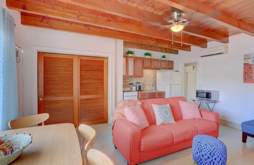 Ocean Ridge Apartamento | Apartamento estilo boutique con piscina a 600 pies de la playa