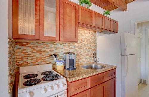 Ocean Ridge Apartamento | Apartamento estilo boutique con piscina a 600 pies de la playa