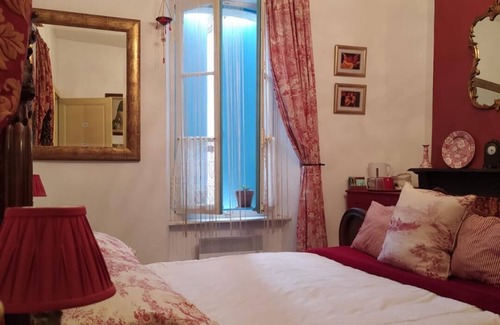 Quillan Casa | Boutique Townhouse with mountain views and river