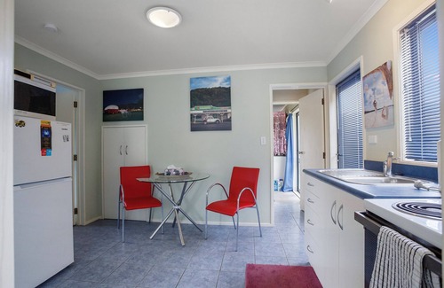 Bowentown Casa | Bowentown Relax - Waihi Beach Downstairs Unit