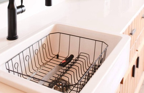 Arnes Cabina | Bowerbird Stays Cool & Cozy Cabin