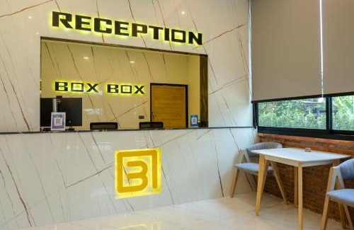 Sattahip Hotel | BOX BOX Hotel and Sports Restaurant