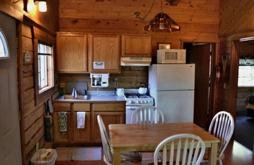 Bear Creek Cabina | Box Canyon Cabins
