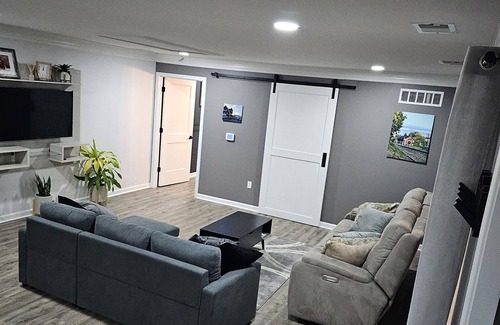 Holly Apartamento | Boxcar Bunker - Downtown living at its finest