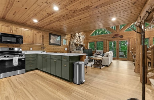 Boyne City Cabaña | Boyne Mountain Cabin with Hot Tub Next to Skiing and Golf!
