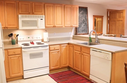 Boyne Falls Condominio | Boyne Mountain, Disciples Village Condo - Steps To Boyneland Run