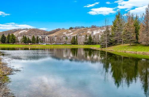 Boyne Falls Apartamento | Boyne Mountain Getaway, Unit B