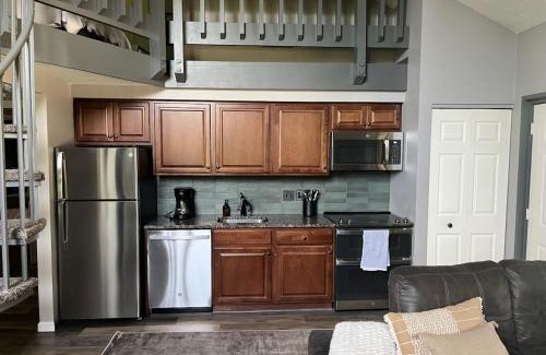Boyne Falls Casa | Boyne Mountain Spacious Condo