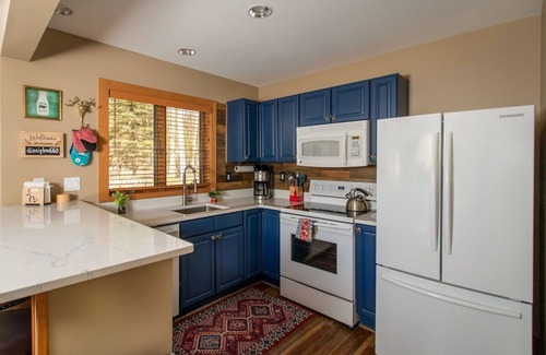 Boyne Falls Casa | Boyne Mountain Disciples Village Ski-In / Ski-Out, Golf Luxury Escape