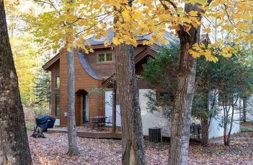 Boyne Falls Casa | Boyne Mountain Disciples Village Ski-In / Ski-Out, Golf Luxury Escape