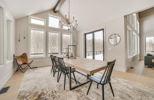 Boyne Falls Casa | Boyne Mtn Retreat with Hot Tub and Shuttle to Resort!