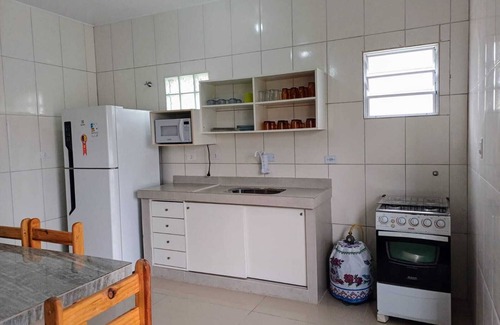 Guaratuba Casa | House 300 meters from Balneário Coroados Beach