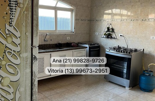 Florida Casa | Cozy Beach House with Pool in Florida Praia Grande near the beach