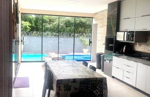 Aruana Park Casa | House with heated pool close to the center and Flamboyant, pet friendly