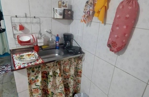 Nova Esperanca Apartamento | Suíte Aconcheganteno Centro de Rio das Ostras,com Cozinha. Não Aceitamos Animais
