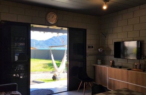 Pantano do Sul Casa | Peace and quiet on the sand in the south of Florianópolis Island