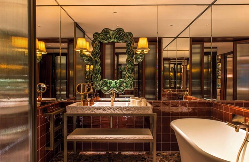 Centro Hotel | Brach Madrid - Evok Collection