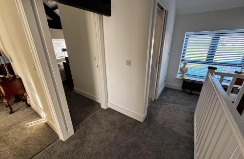 Carlton Colville Casa | Bracken & Bramble Barn Spacious Holiday Retreat
