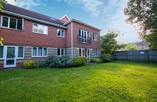 Bracknell Apartamento | Bracknell Spacious Ground Floor Apartment