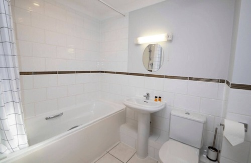Bracknell Apartamento | Bracknell Spacious Ground Floor Apartment
