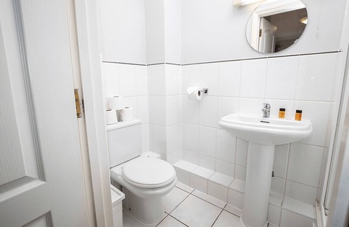 Bracknell Apartamento | Bracknell Spacious Ground Floor Apartment