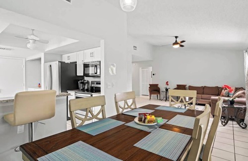 Trailer Estates Casa | Bradenton 4BR/2BA Home w/Pool & Mini Putt Putt