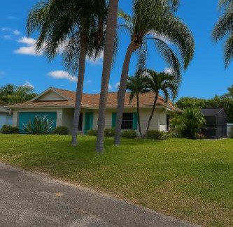 Bradenton Casa | Bradenton Retreat Heated Pool, Hot Tub & Near Anna Maria Island