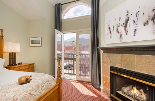 Central Boulder Cama Y Desayuno | Bradley Boulder Inn