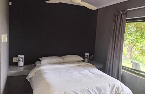 Hartbeespoort Apartamento | Brae Allen