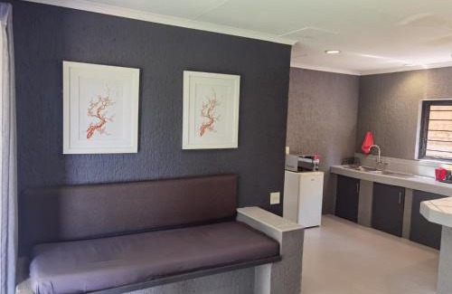 Hartbeespoort Apartamento | Brae Allen