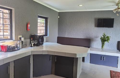 Hartbeespoort Apartamento | Brae Allen