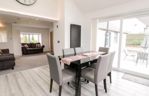 Banknock Casa | Braeface Cottage
