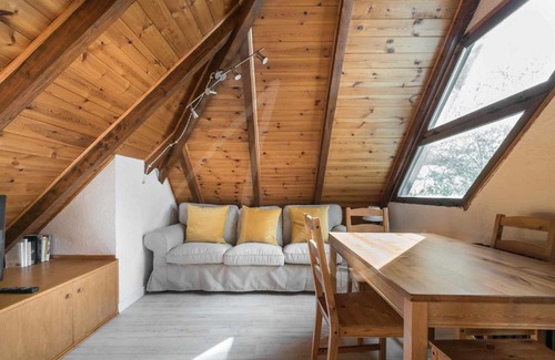 Garos Apartamento | Brahets by SeaMount Rentals