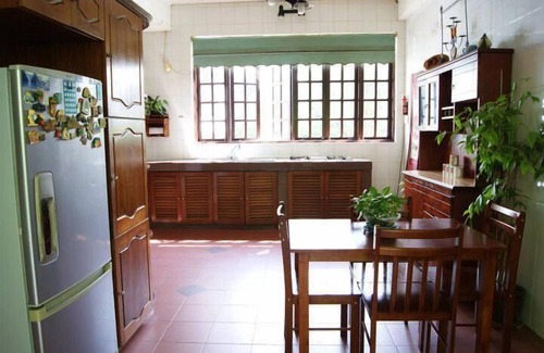 Downtown Kota Kinabalu Casa | Brahminy Kite Holiday Home