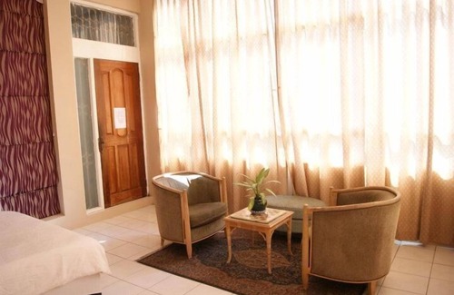 Downtown Kota Kinabalu Casa | Brahminy Kite Holiday Home