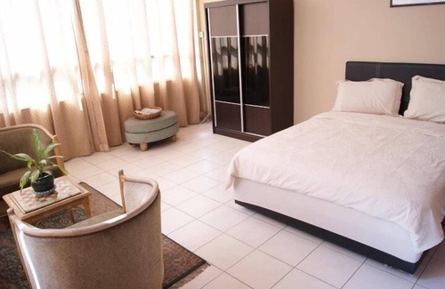 Downtown Kota Kinabalu Casa | Brahminy Kite Holiday Home