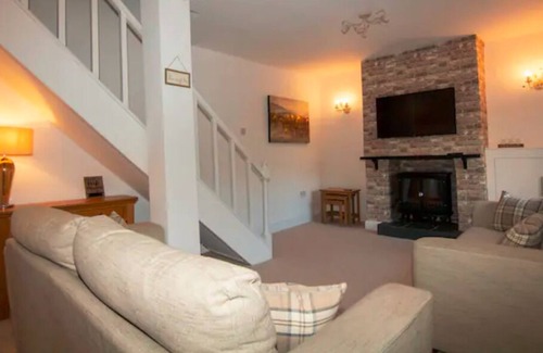 Blacon Cabaña | Bramble Cottage, Cosy 2 Bed near Chester City & Zoo