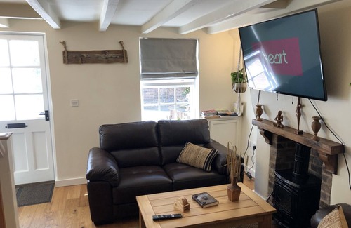 Bridgnorth Cabaña | Bramble Cottage With Free Parking