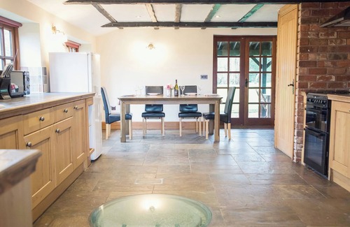 Little Malvern Cabaña | Brambles Cottage, MALVERN