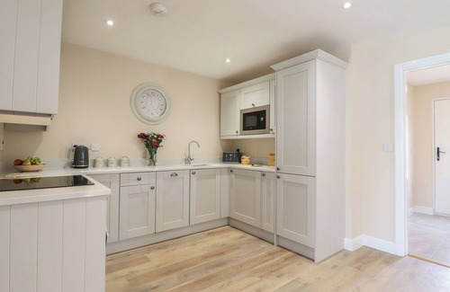 Saint Osyth Cabaña | BRAMLEY COTTAGE, family friendly, with a garden in St. Osyth