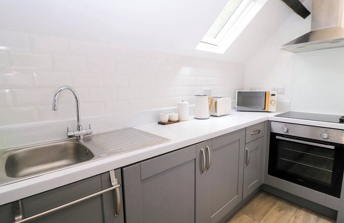 Chedworth Casa | BRAMLEY COTTAGE, pet friendly, with a garden in Cirencester