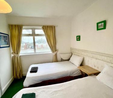 Frampton Casa | Bramley House