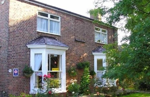 Frampton Casa | Bramley House