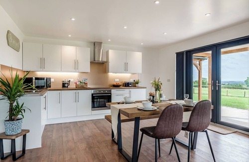 Kington Cabaña | Bramley Lodge - UK38384