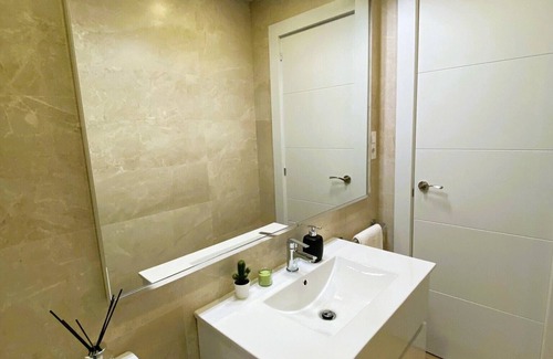 Santa Coloma de Gramenet Apartamento | Brand new apartment in BCN with photo booth